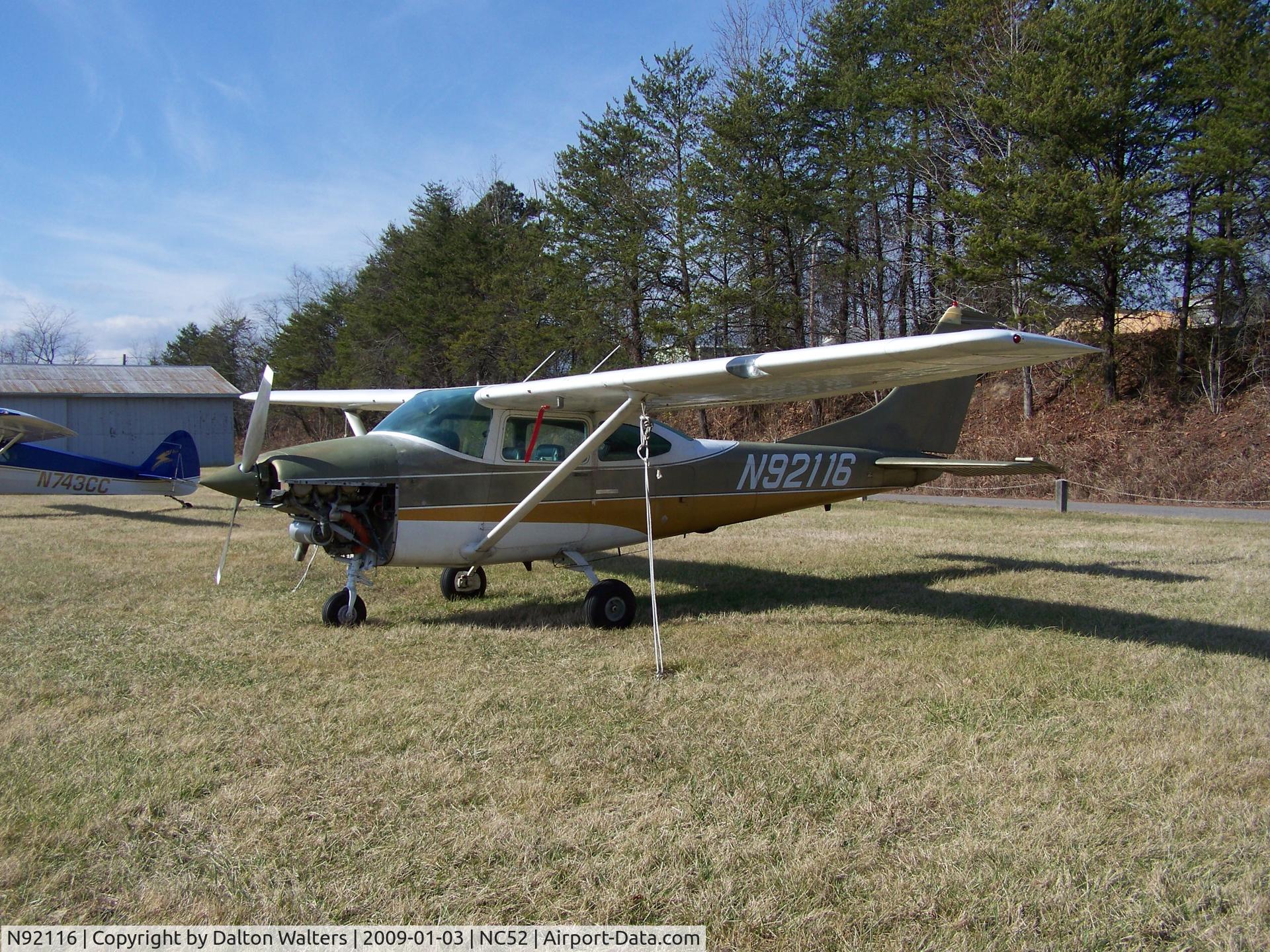 N92116, 1969 Cessna 182M Skylane C/N 18260051, N92116 at Silver Creek Aiport (NC52) in Morganton, NC