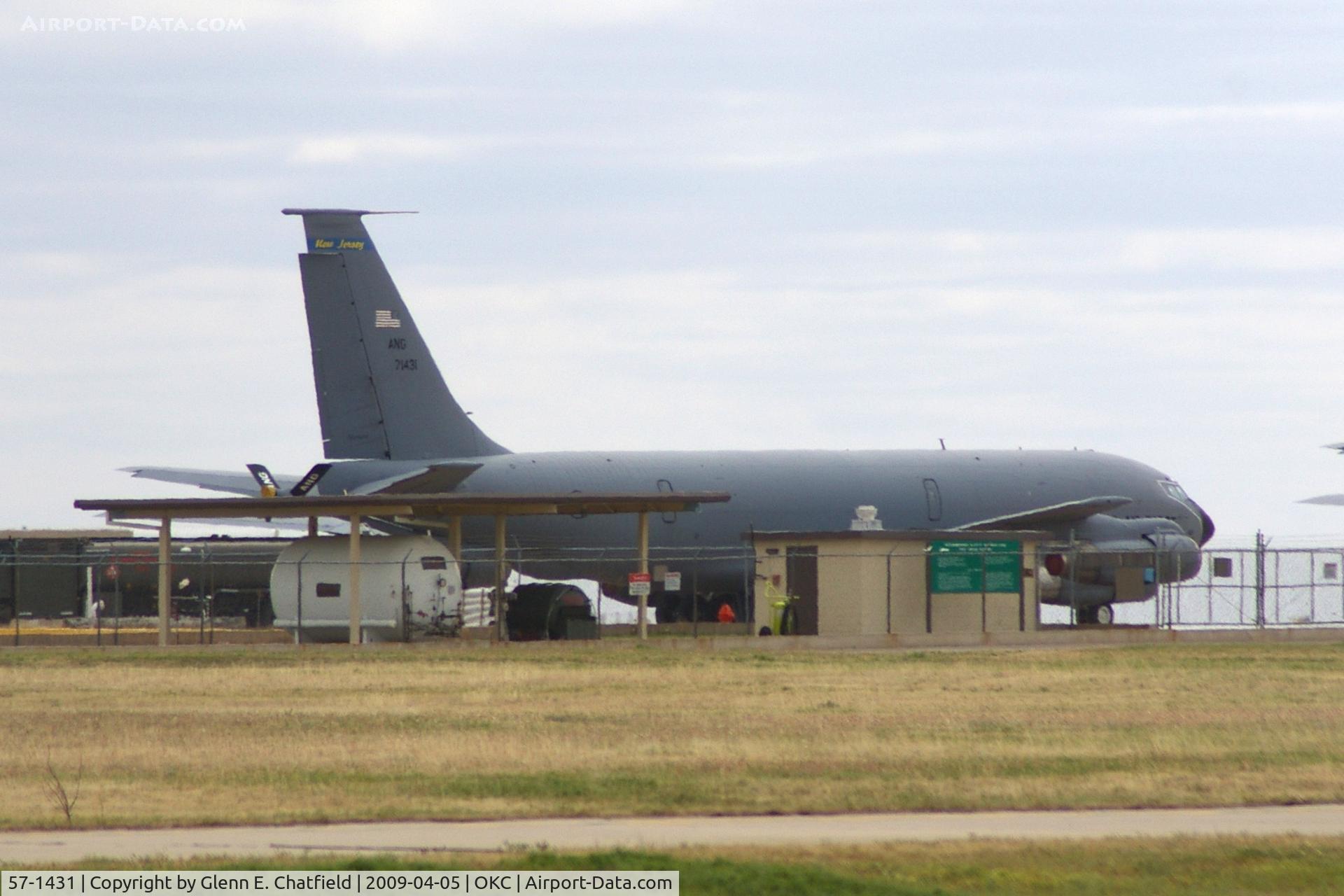 57-1431, 1957 Boeing KC-135E-BN Stratotanker C/N 17502, Parked on the ANG ramp
