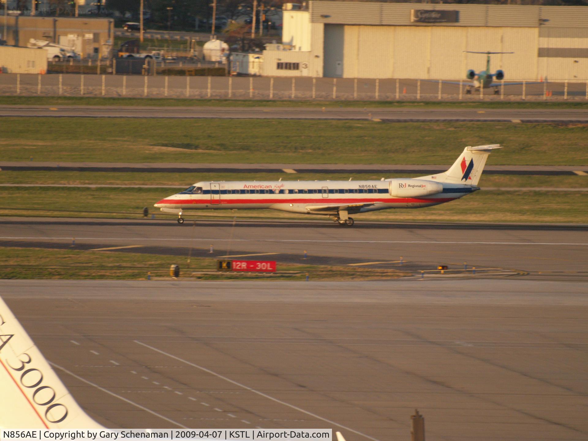 N856AE, 2003 Embraer ERJ-140LR (EMB-135KL) C/N 145748, HEADING DOWN RUNWAY