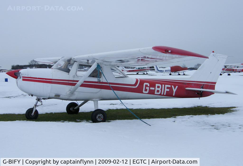 G-BIFY, 1972 Reims F150L C/N 0829, Bonus Aviation C150 sitting in the snow at Cranfield.