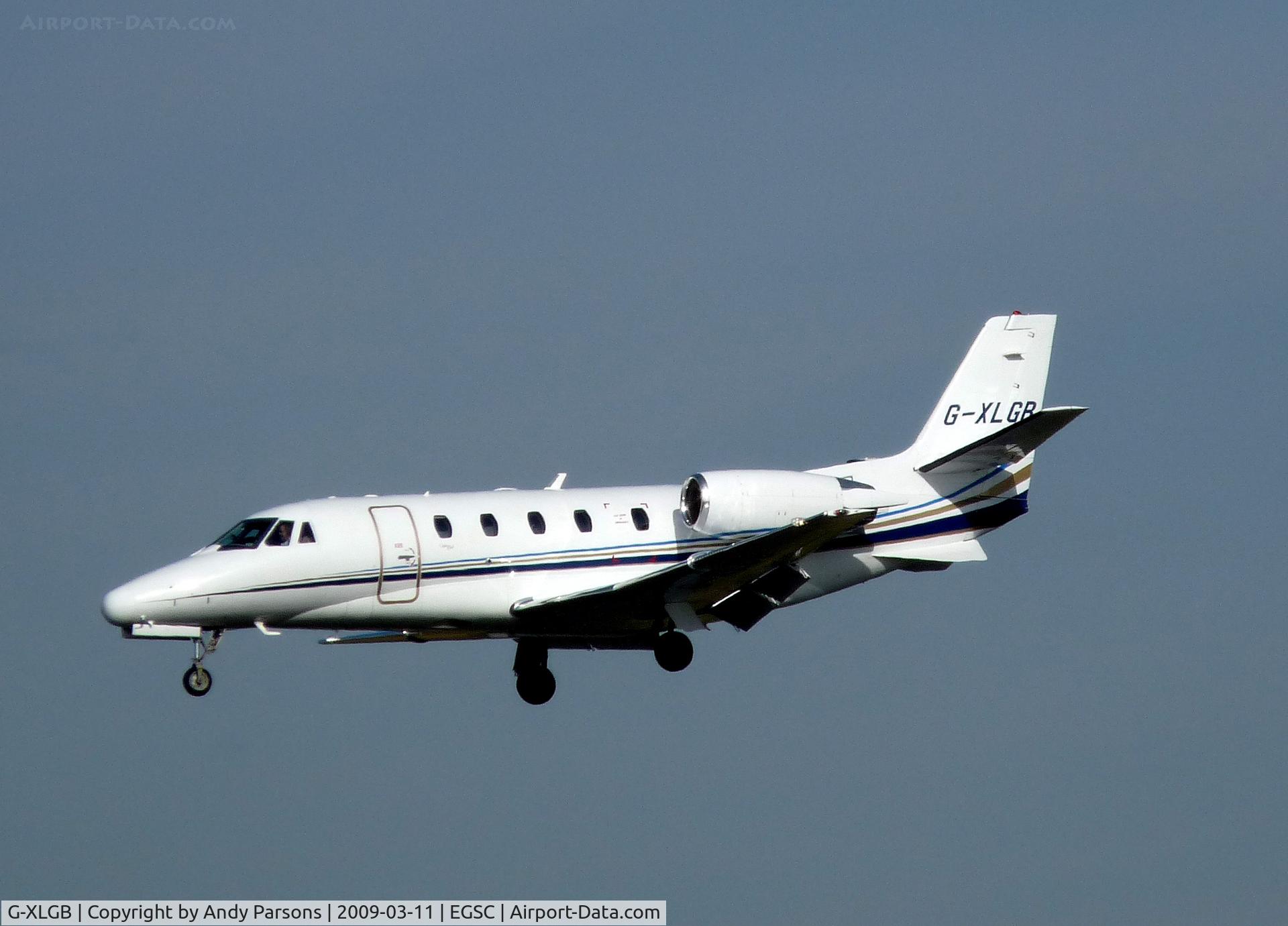 G-XLGB, 2002 Cessna 560XL Citation Excel C/N 560-5259, Landing at Cambridge