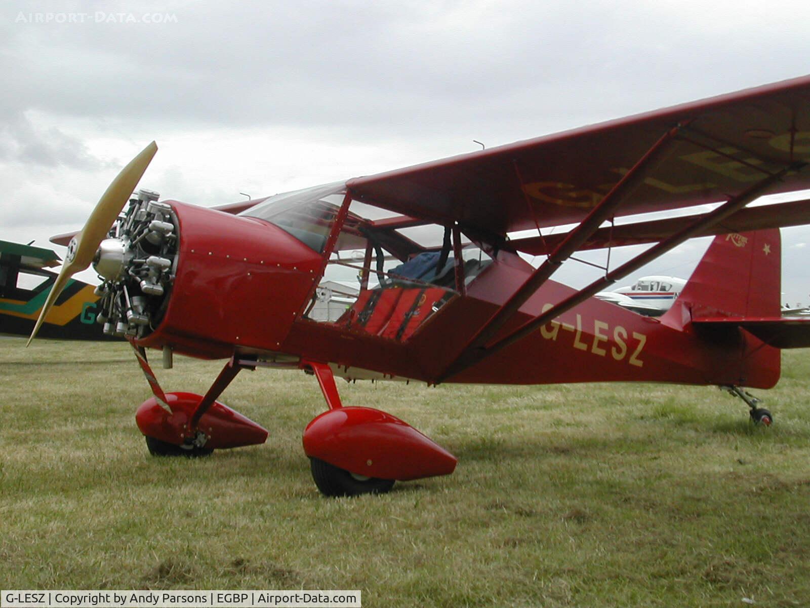 G-LESZ, 2003 Skystar Kitfox Series 5 C/N PFA 172C-12822, Note the Radial engine on this Kitfox