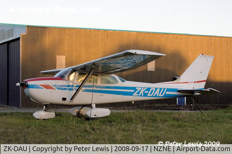 ZK-DAU, Cessna 172K Skyhawk C/N 17259164, Hopper Developments Ltd., Orewa