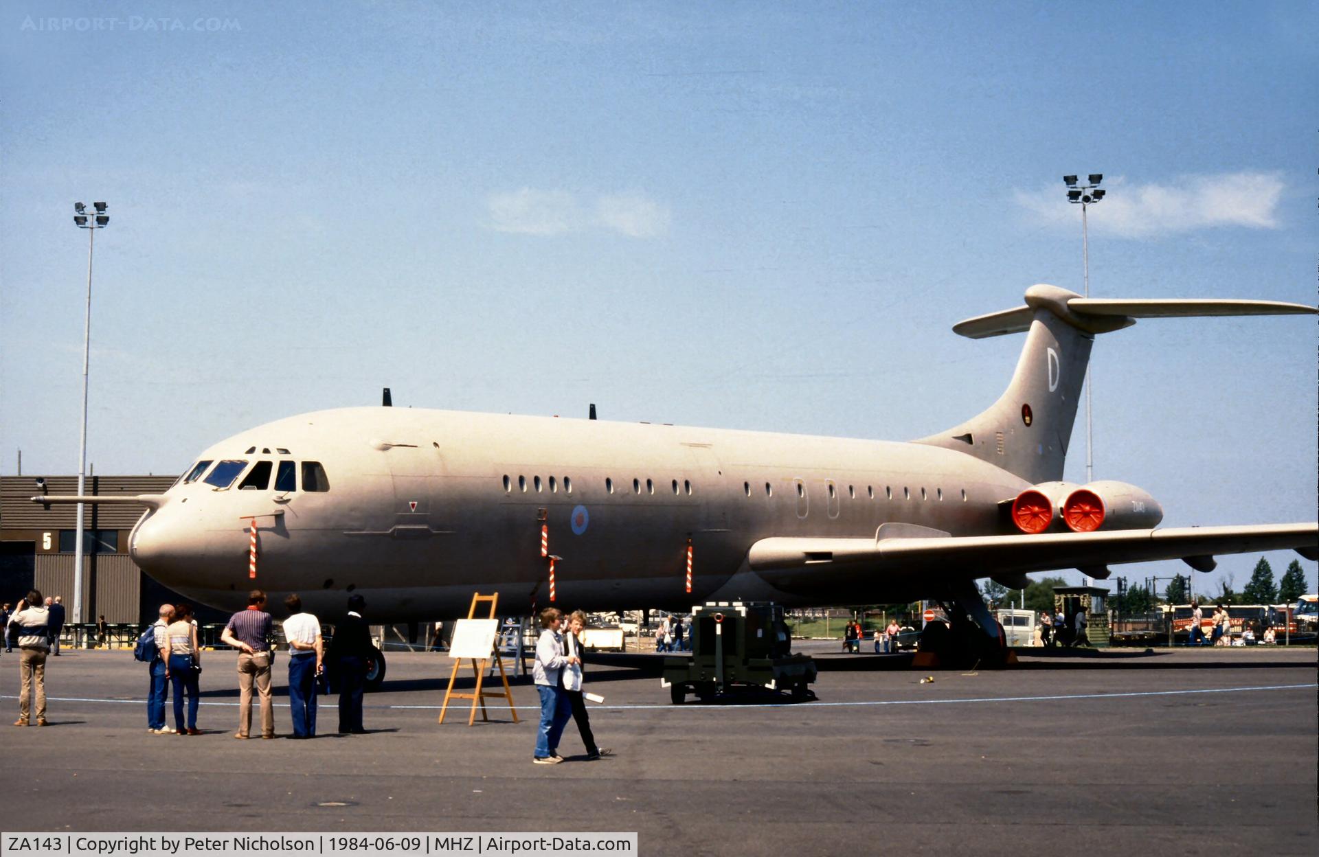 ZA143, Vickers VC10 K.2 C/N 813, VC-10 K.2 of 101 Squadron at the 1984 RAF Mildenhall Air Fete.