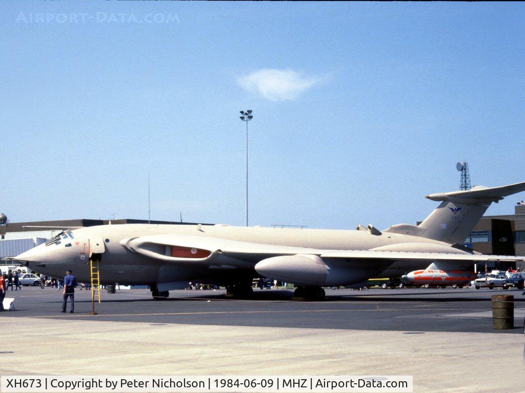 XH673, 1960 Handley Page Victor K.2 C/N HP80/58, Victor K.2 of 57 Squadron at the 1984 RAF Mildenhall Air Fete.