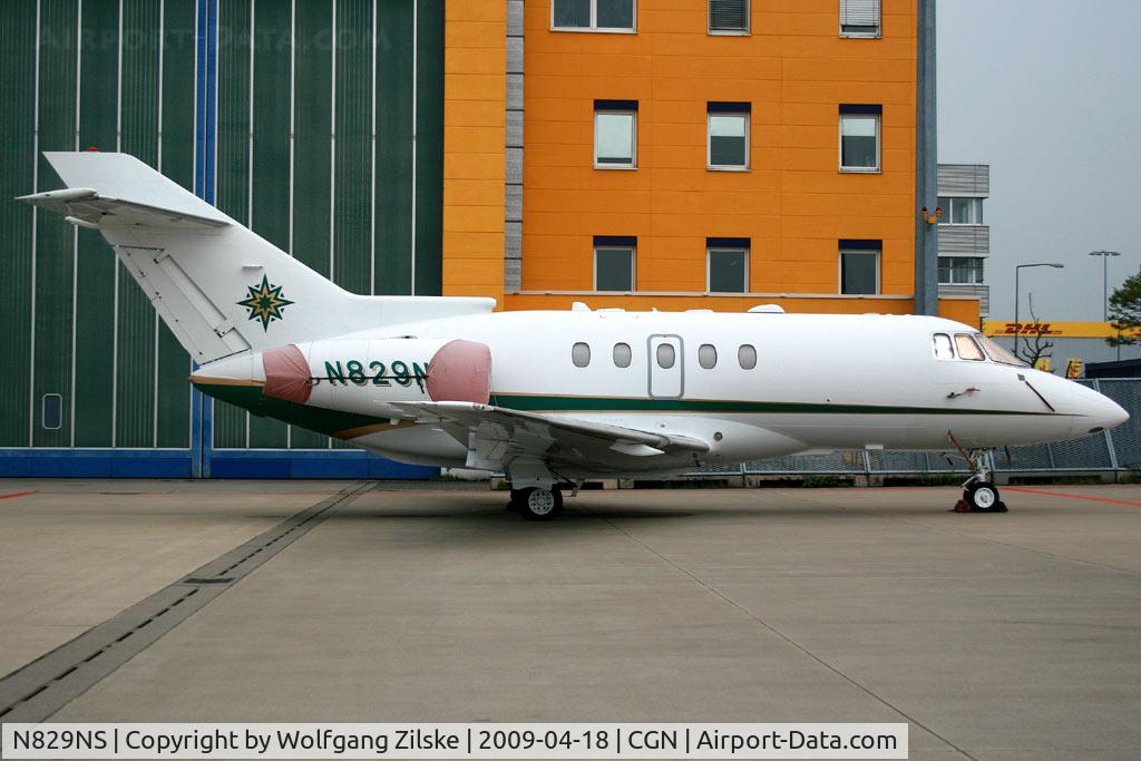 N829NS, 2000 Raytheon Hawker 800XP C/N 258475, visitor