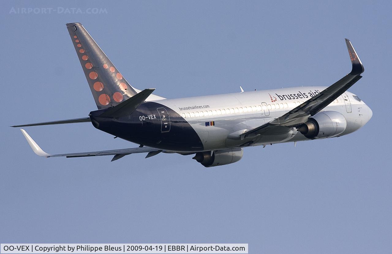 OO-VEX, 1997 Boeing 737-36N C/N 28670, Good old OO-VEX, upgraded with winglets like a youngster, taking off from rwy 07R.