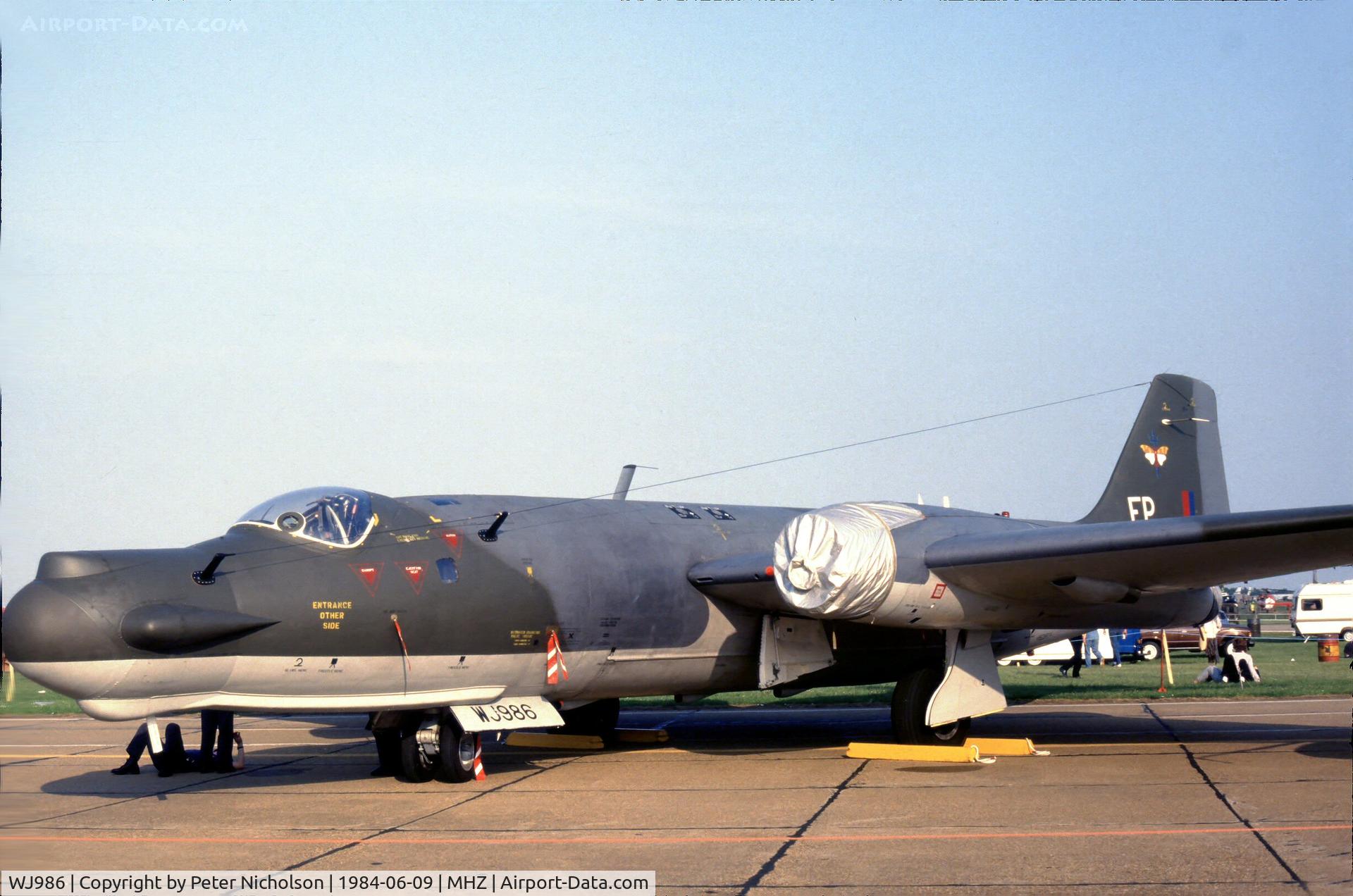 WJ986, 1953 English Electric Canberra T.17 C/N Not found WJ986, Canberra T.17 of 360 Squadron at the 1984 RAF Mildenhall Air Fete.