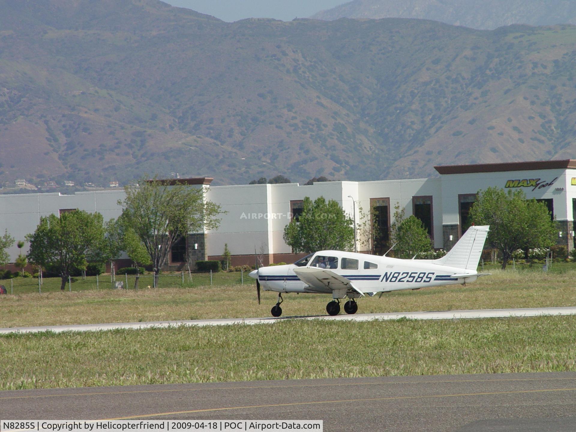 N8285S, 1965 Cessna 150F C/N 15061885, On the ground, rolling out
