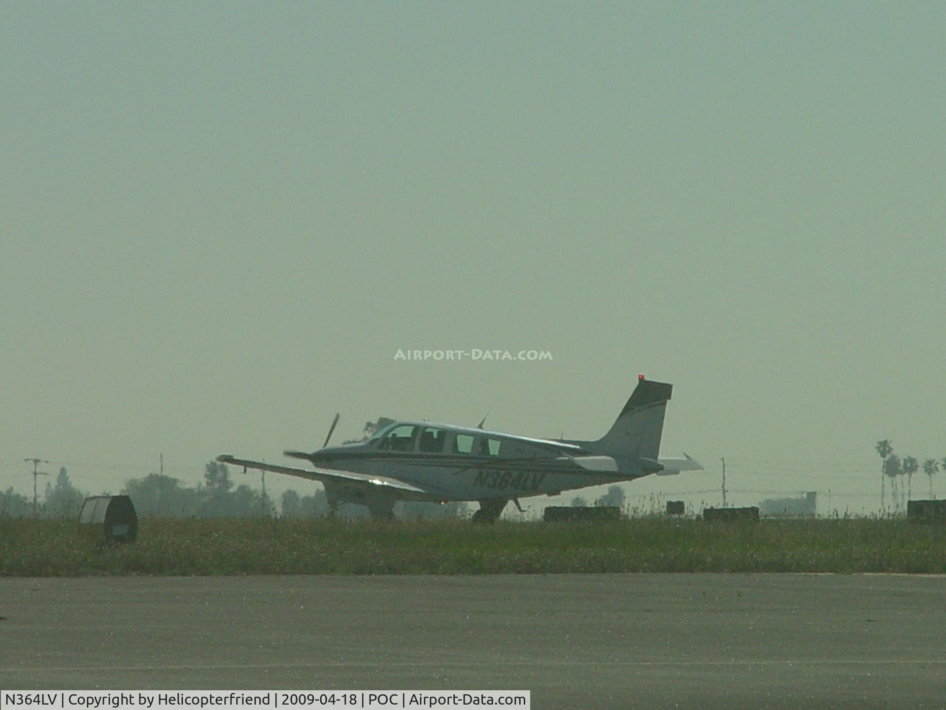 N364LV, 1998 Beech B36TC Bonanza C/N EA-614, Taxiing on a warm day