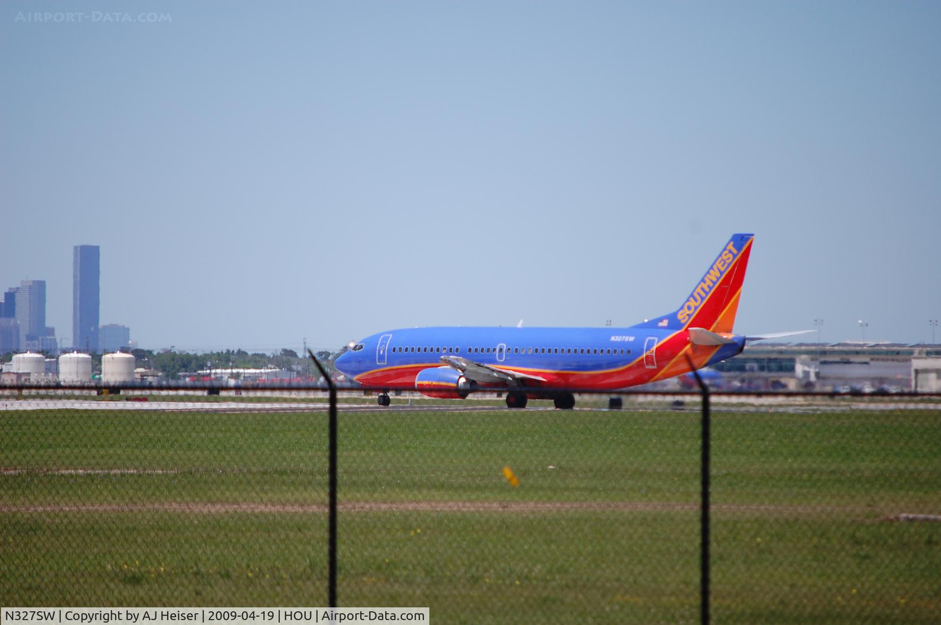 N327SW, 1987 Boeing 737-3H4 C/N 23691, N327SW holding short rwy 30L at KHOU