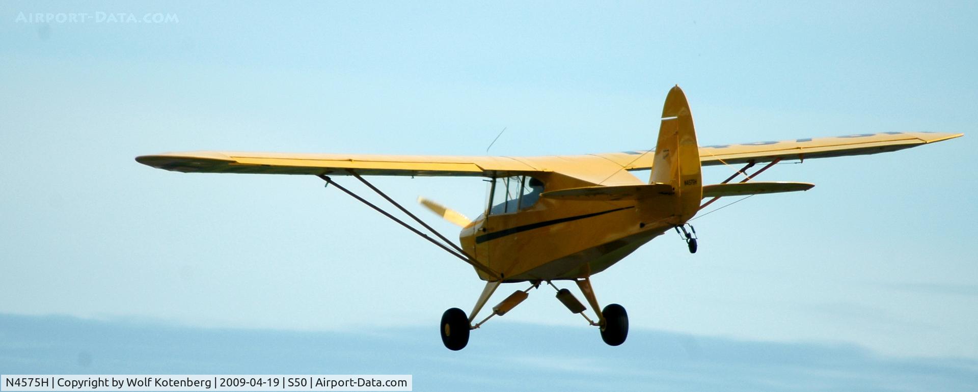 N4575H, 1949 Piper PA-15 Vagabond C/N 15-348, on final