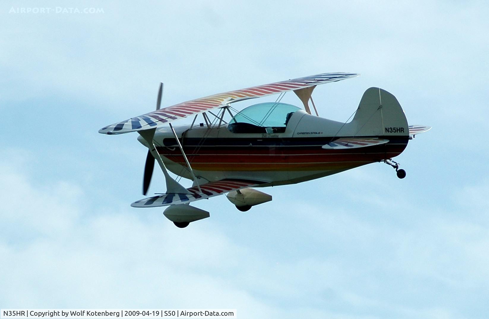 N35HR, Christen Eagle II C/N ROSS 0011, really short final