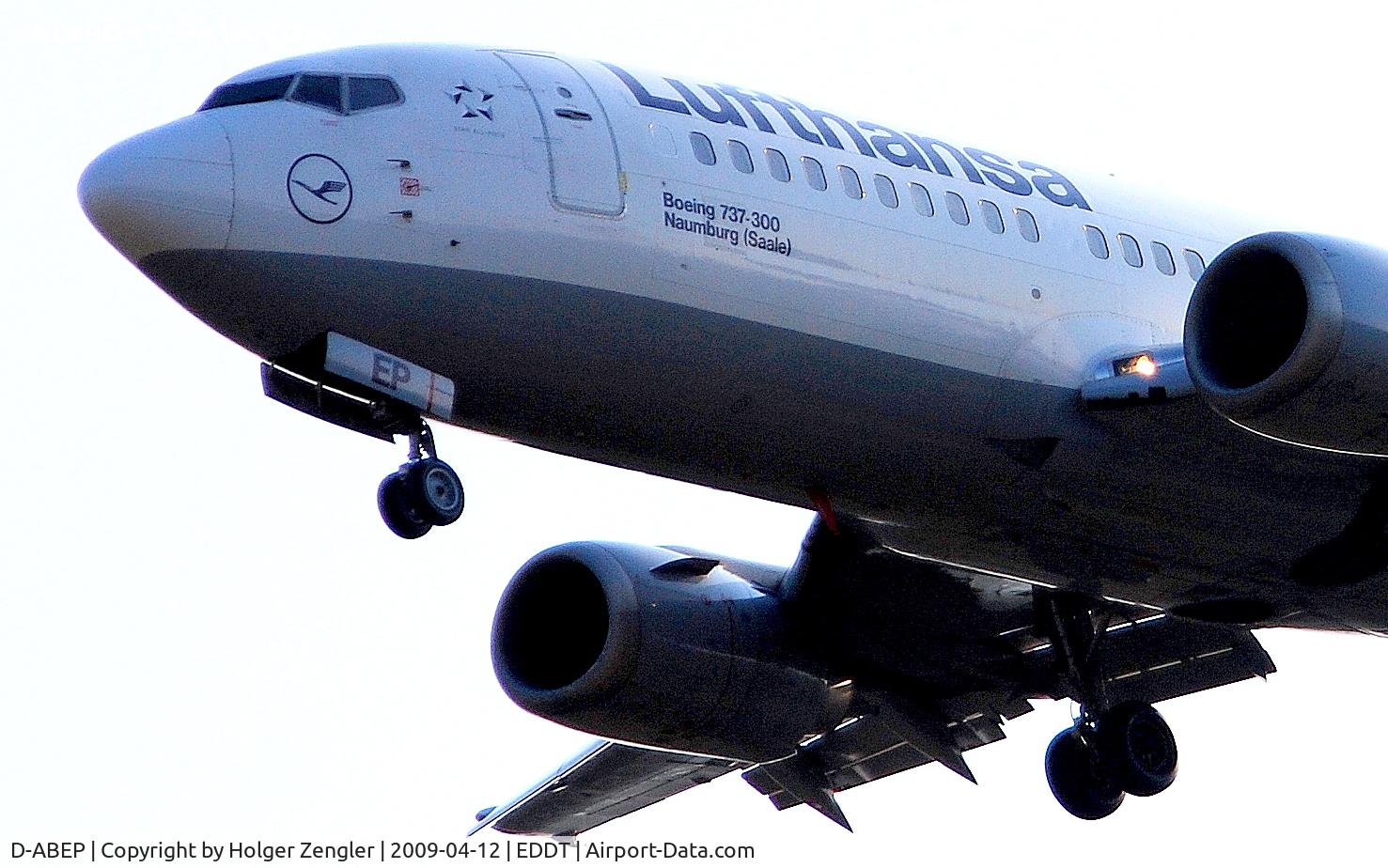 D-ABEP, 1992 Boeing 737-330 C/N 26430, Close cut of LUFTHANSA´s 