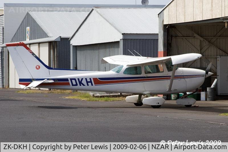 ZK-DKH, Cessna 172M C/N 17261709, Horton Industries Ltd., Auckland