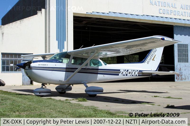 ZK-DXK, Cessna 172M C/N 17266061, Mainland Air Services Ltd., Mosgiel