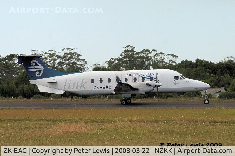 ZK-EAC, 2001 Raytheon 1900D C/N UE-426, Eagle Airways Ltd., Hamilton
