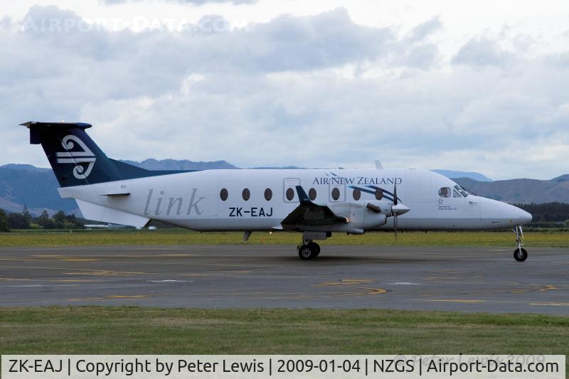 ZK-EAJ, 2002 Raytheon Aircraft Company 1900D C/N UE-433, Eagle Airways Ltd., Hamilton