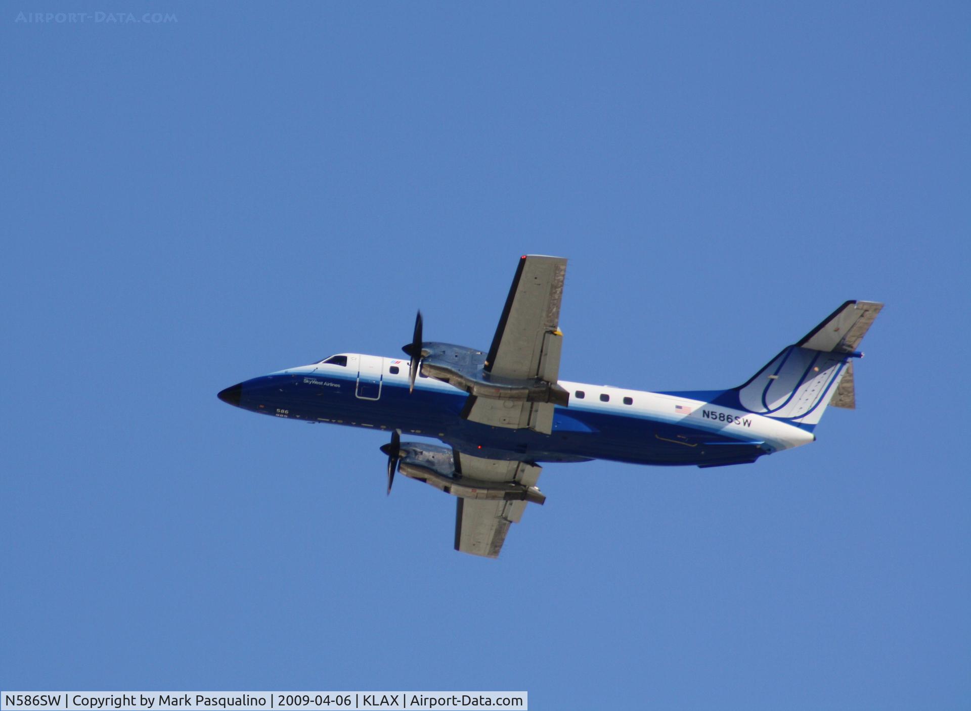 N586SW, 1999 Embraer EMB-120ER Brasilia C/N 120354, EMB-120ER