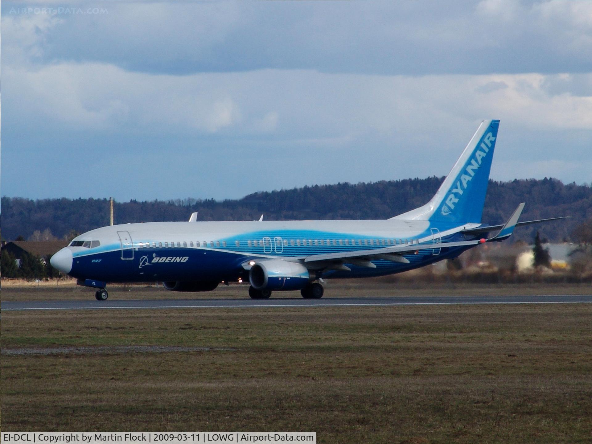 EI-DCL, 2004 Boeing 737-8AS C/N 33806, .