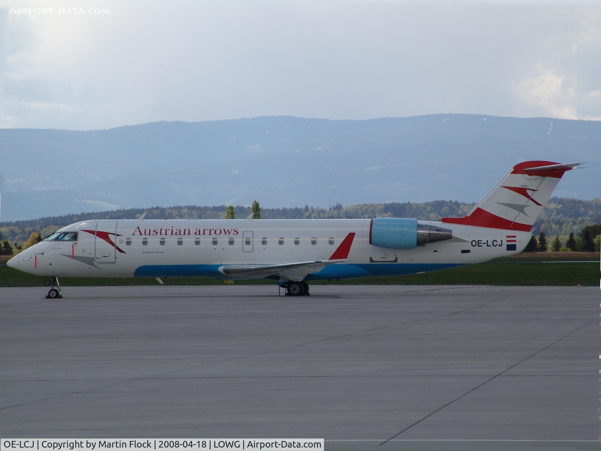 OE-LCJ, 1996 Canadair CRJ-200LR (CL-600-2B19) C/N 7142, .