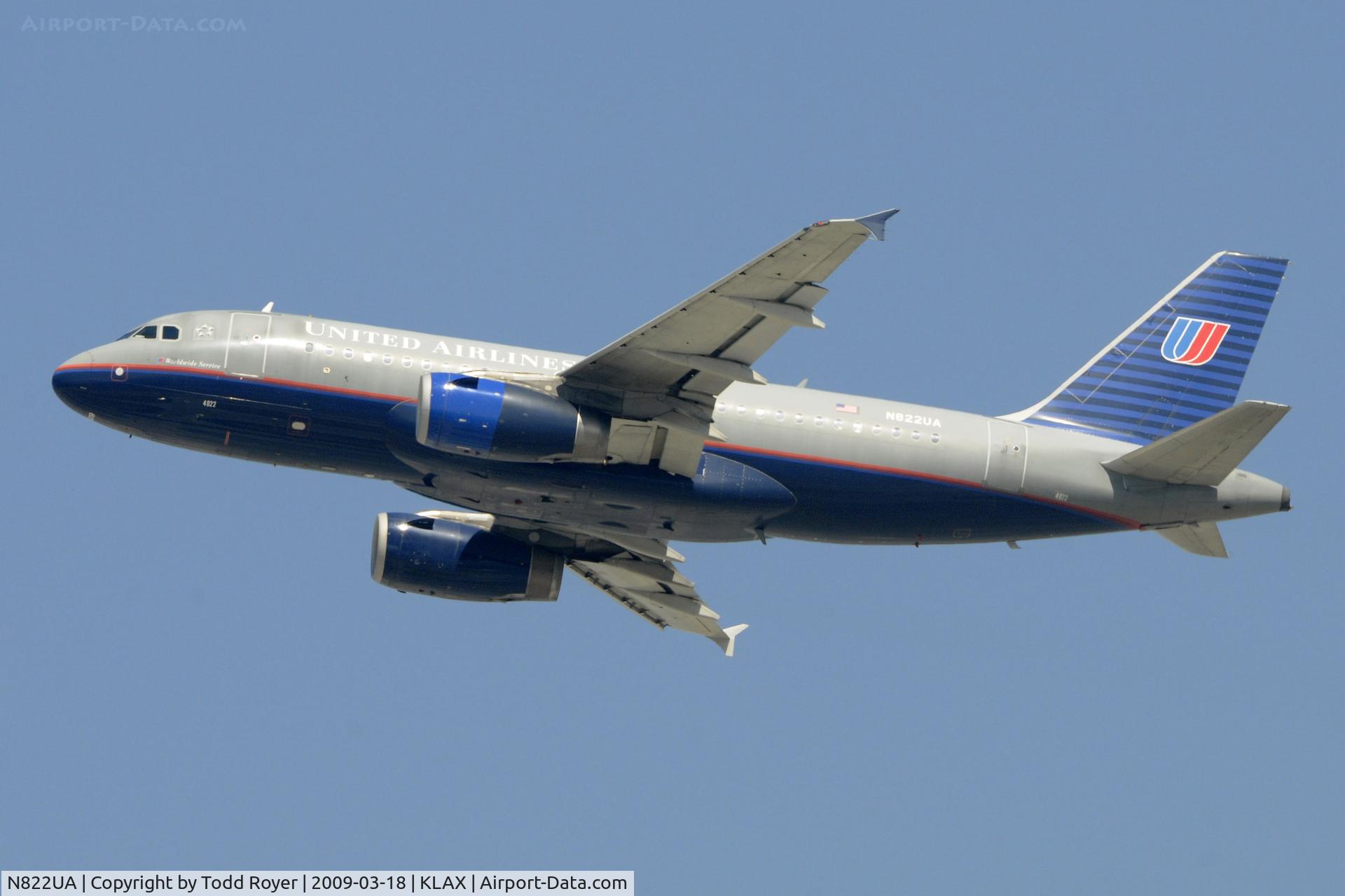 N822UA, 1998 Airbus A319-131 C/N 948, Departing LAX on 25R