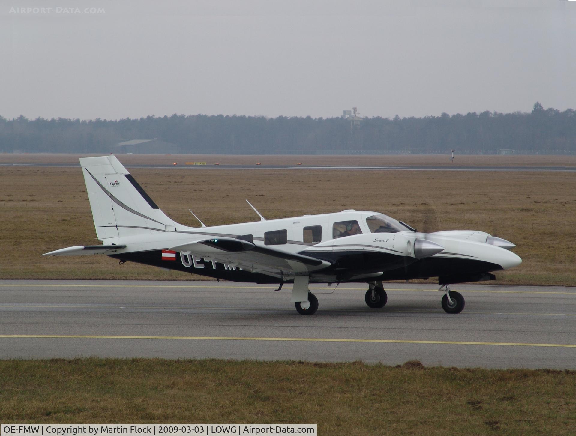 OE-FMW, Piper PA-34-220T Seneca V C/N 34-49225, .