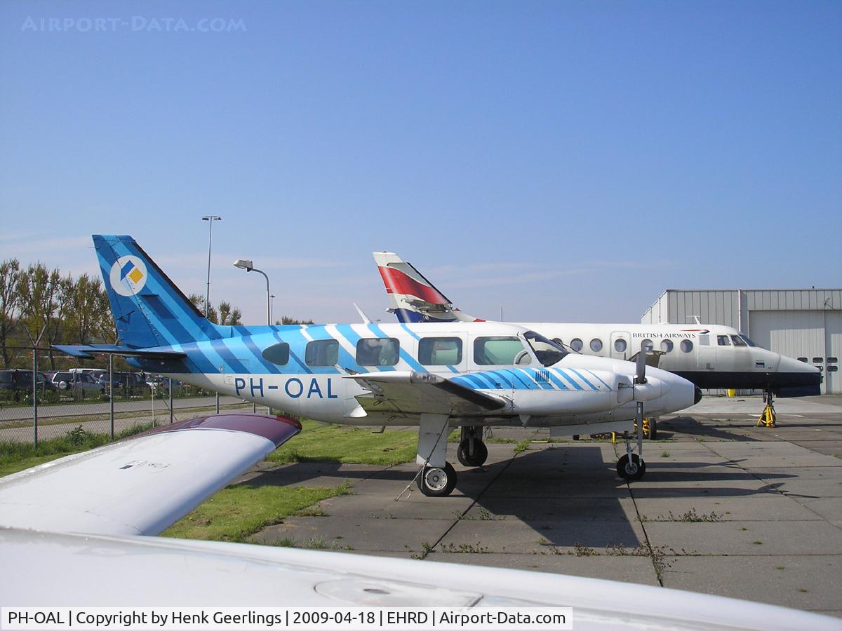 PH-OAL, Piper PA-31-310 Navajo C/N 31-7812037, Convent Aviation , Rotterdam Airport , General Aviation
