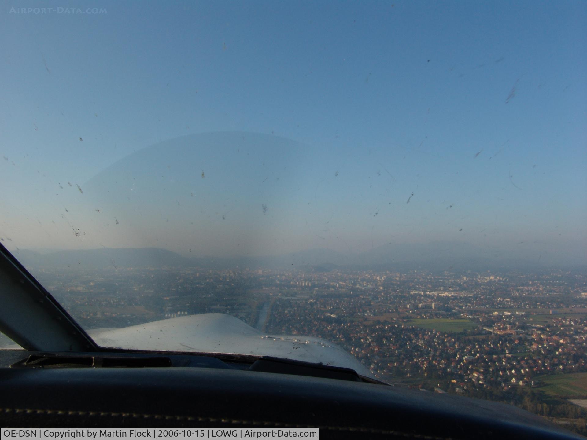 OE-DSN, Piper PA-28R-201 Cherokee Arrow III C/N 28R-7737118, .