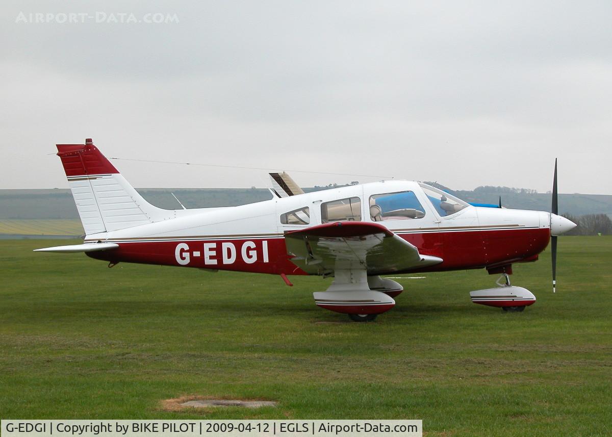 G-EDGI, 1979 Piper PA-28-161 Warrior II C/N 28-7916565, PARKED IN FRONT OF THE CAFE