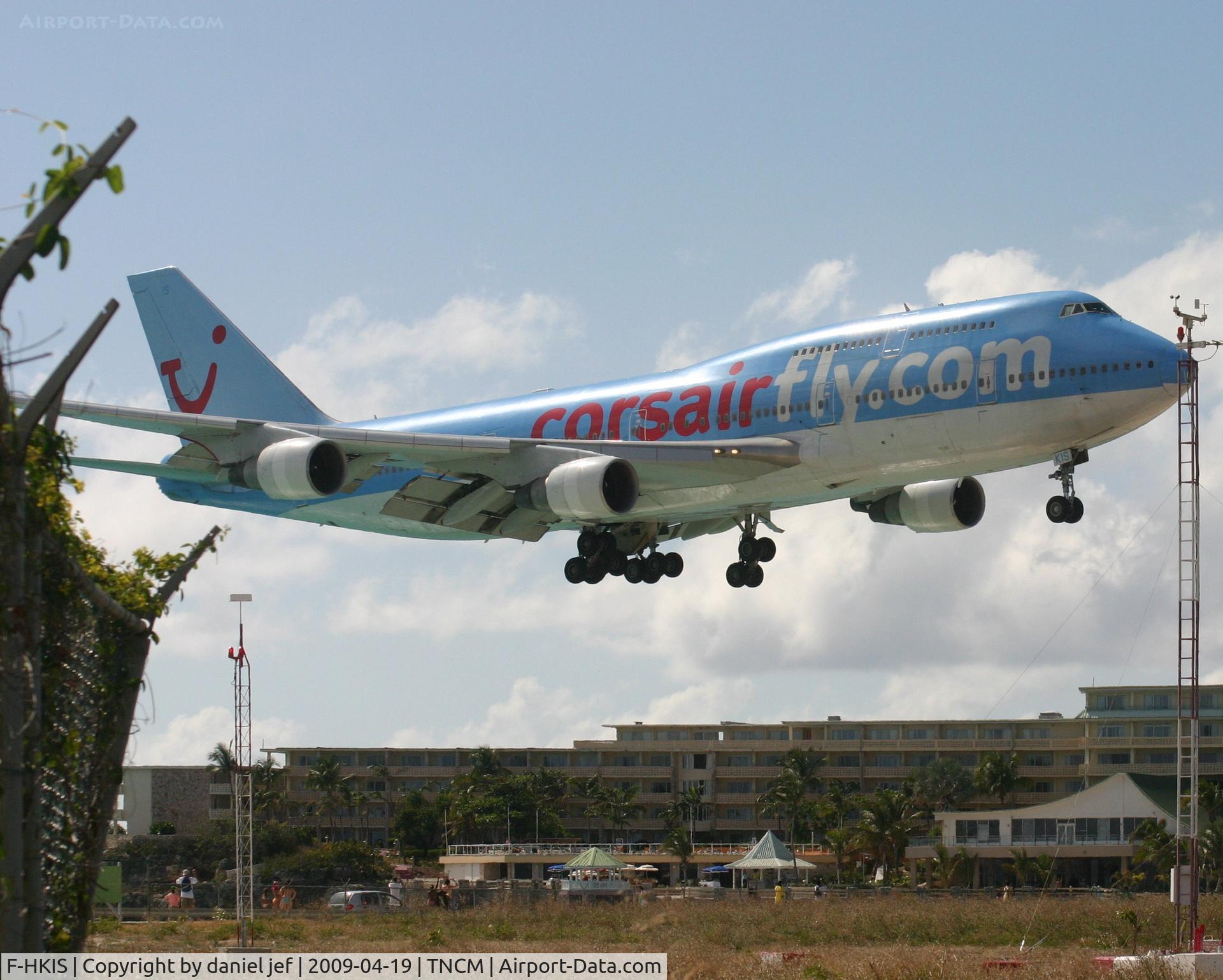 F-HKIS, 1992 Boeing 747-422 C/N 25380, Landing 10