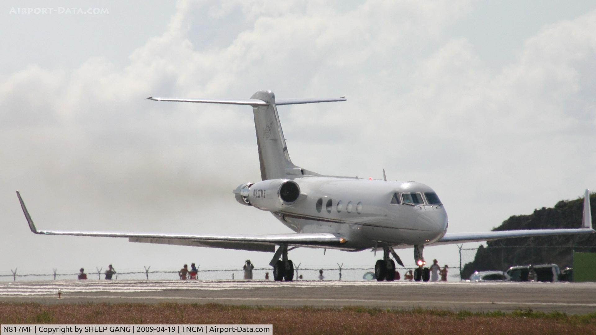 N817MF, 1985 Gulfstream Aerospace G-1159A Gulfstream III C/N 466, taking off