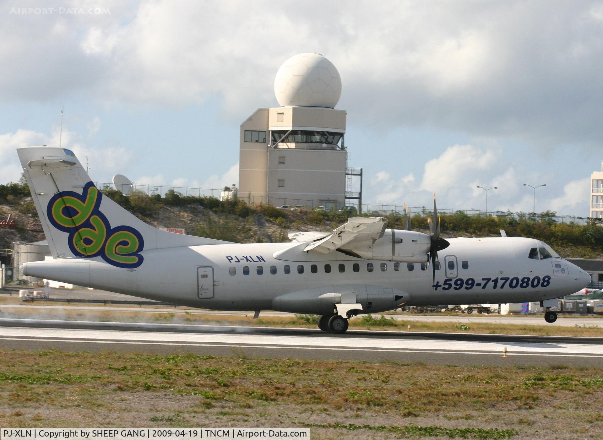 PJ-XLN, 1996 ATR 42-500 C/N 513, Landing 10