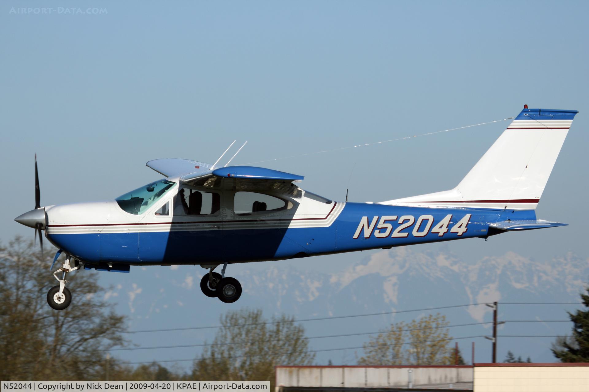N52044, 1977 Cessna 177RG Cardinal C/N 177RG1150, KPAE