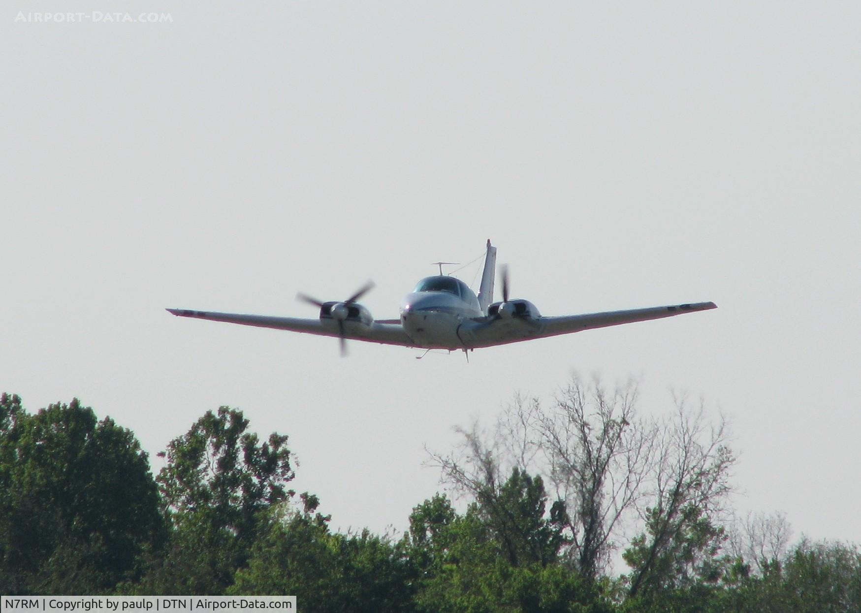 N7RM, 1967 Beech C55 Baron (95-C55) C/N TE-347, Taking off from runway 32 at the Shreveport Downtown airport.