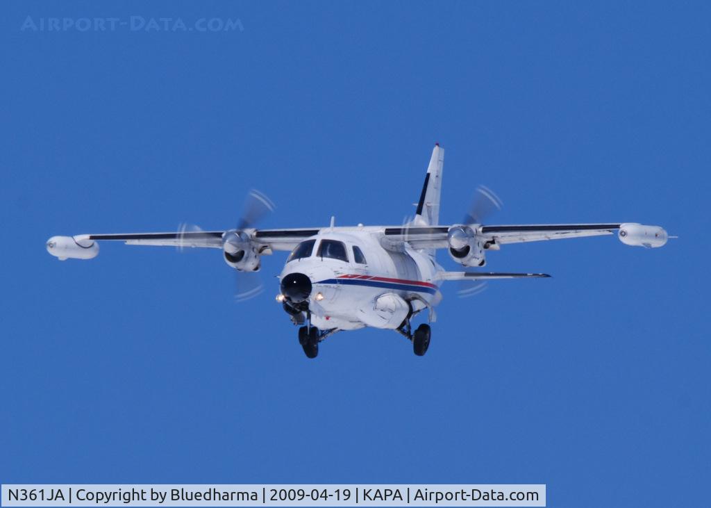 N361JA, Mitsubishi MU-2B-36 C/N 681, On final approach to 17L.