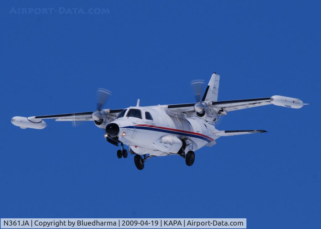 N361JA, Mitsubishi MU-2B-36 C/N 681, On final approach to 17L.
