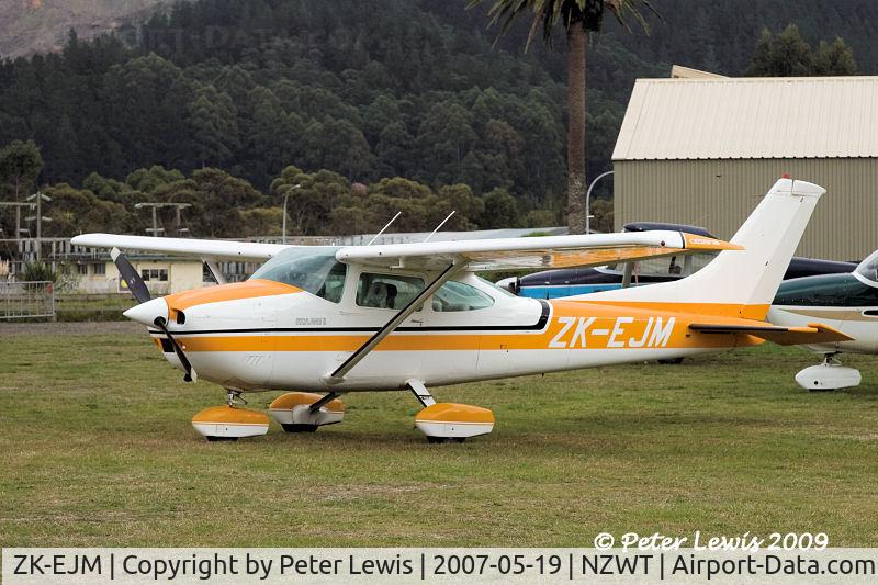 ZK-EJM, Cessna 182Q Skylane C/N 18266146, S M & J A Campbell, Te Aroha