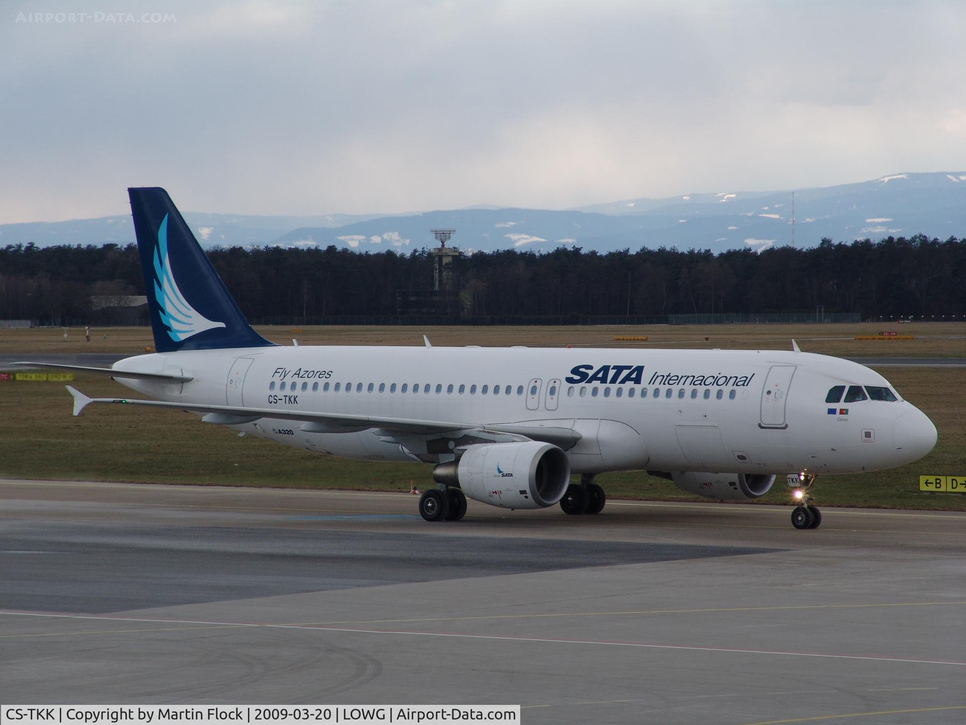 CS-TKK, 2005 Airbus A320-214 C/N 2390, .