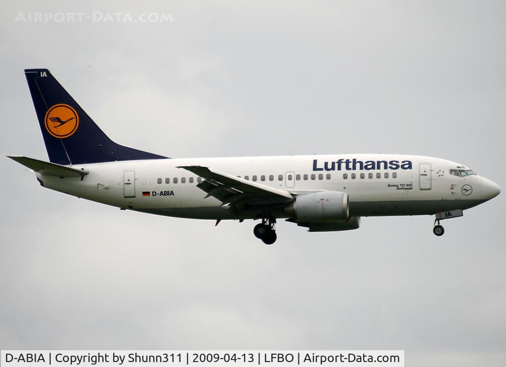 D-ABIA, 1990 Boeing 737-530 C/N 24815, Landing rwy 32L