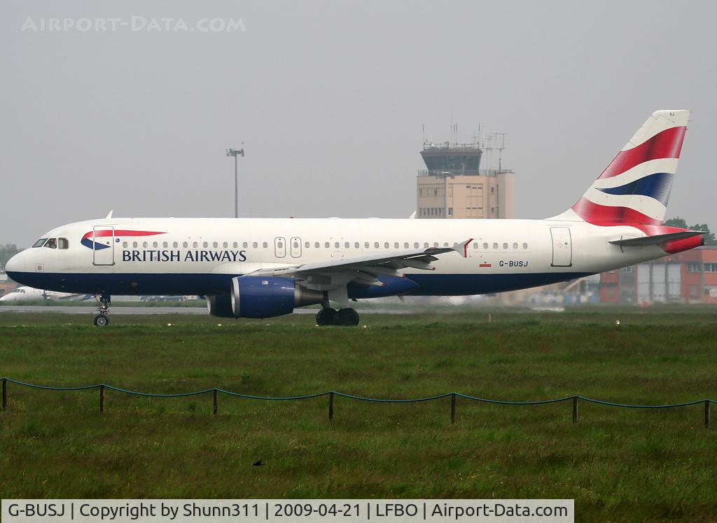 G-BUSJ, 1990 Airbus A320-211 C/N 109, Lining up rwy 32R for departure...