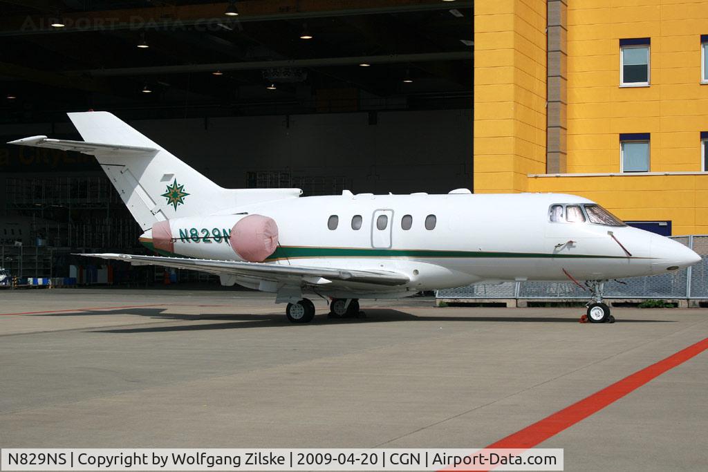 N829NS, 2000 Raytheon Hawker 800XP C/N 258475, visitor