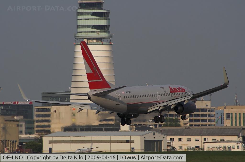 OE-LNO, 2001 Boeing 737-7Z9 C/N 30419, LAUDA