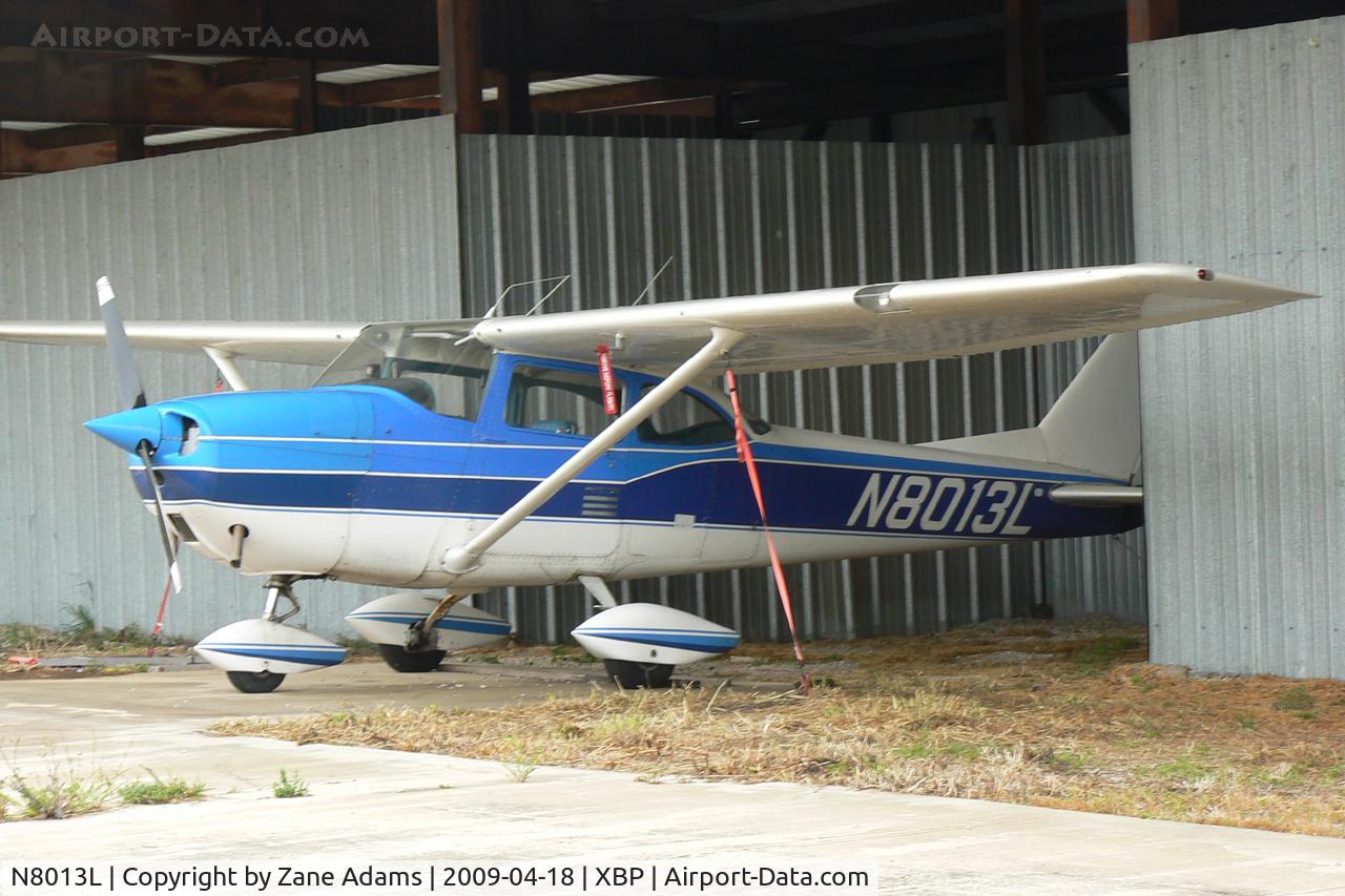 N8013L, 1967 Cessna 172H C/N 17256213, At Bridgeport Municipal Airport