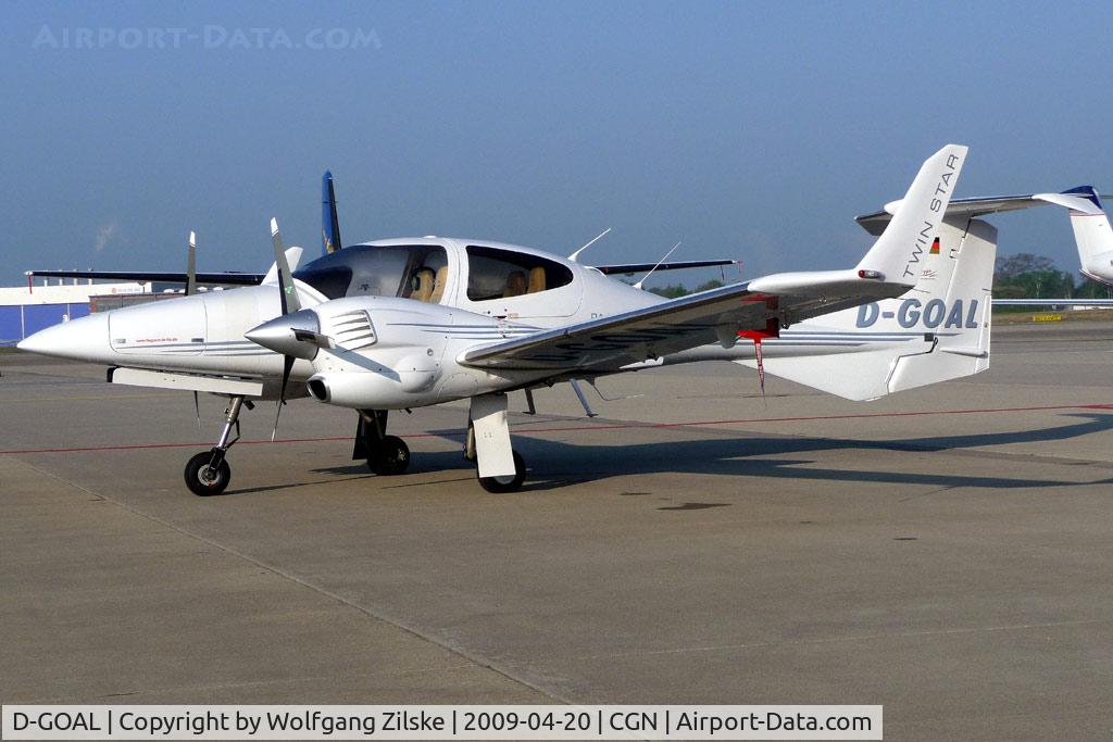 D-GOAL, Diamond DA-42 Twin Star C/N 42.184, visitor