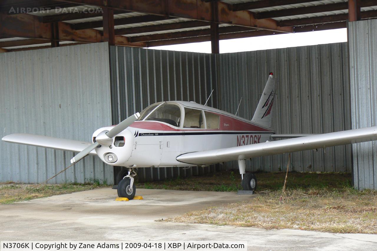 N3706K, 1967 Piper PA-28-140 C/N 28-23699, At Bridgeport Municipal Airport