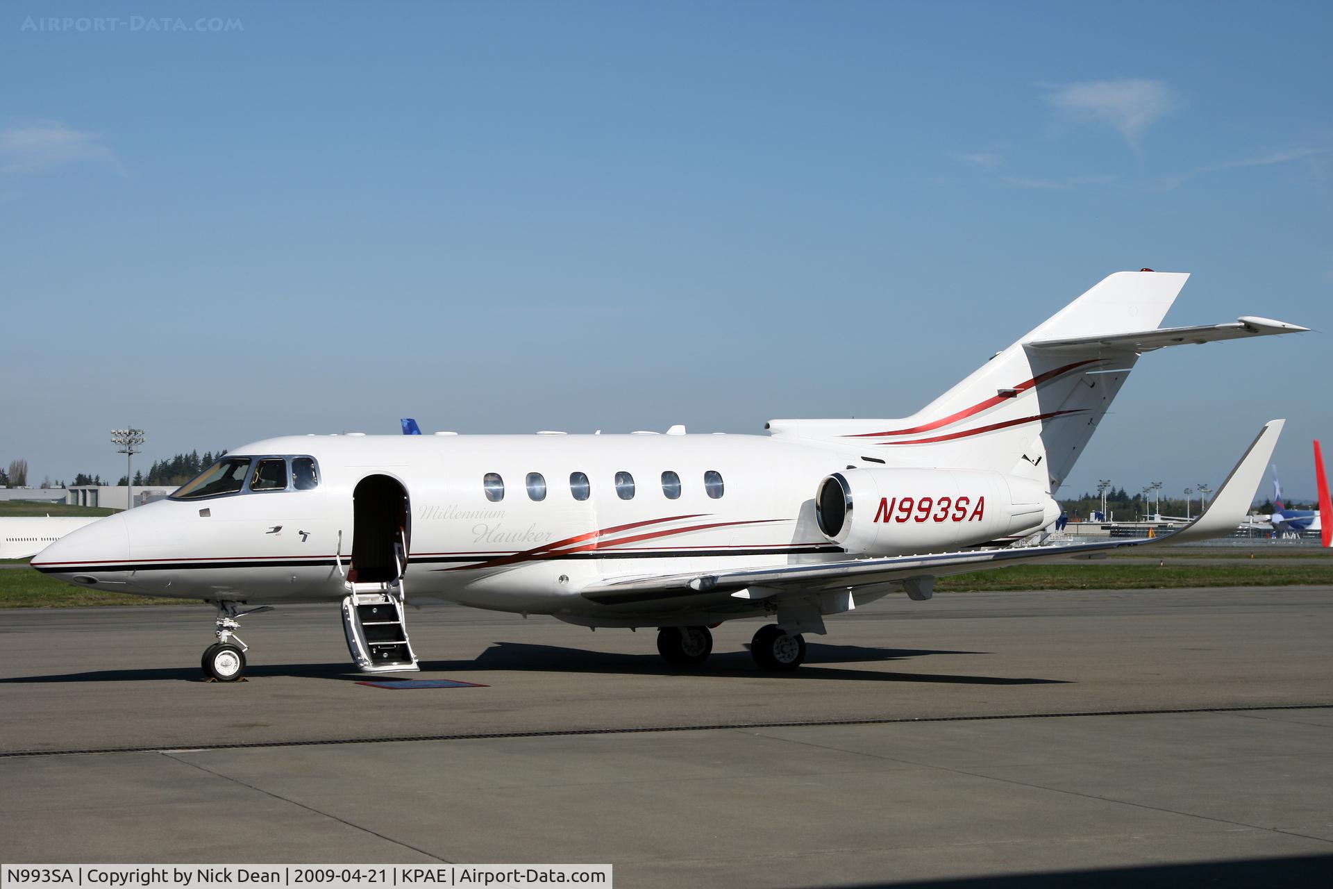 N993SA, 1998 Raytheon Hawker 800XP C/N 258377, KPAE 