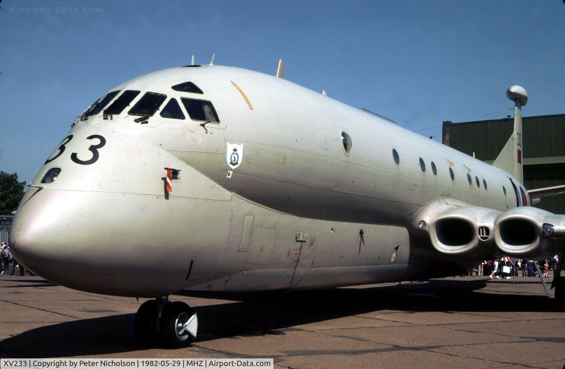 XV233, Hawker Siddeley Nimrod MR.2 C/N 8008, Nimrod MR.1 of 42 Squadron at the 1982 RAF Mildenhall Air Fete.