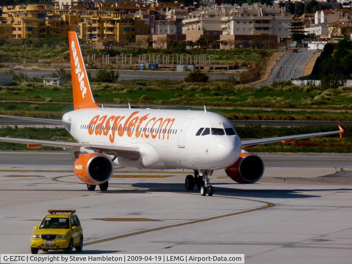 G-EZTC, 2009 Airbus A320-214 C/N 3871, EasyJet A320 arrives from Manchester 2 days after entering service.