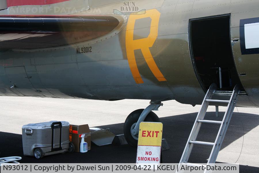 N93012, 1944 Boeing B-17G-30-BO Flying Fortress C/N 32264, B17